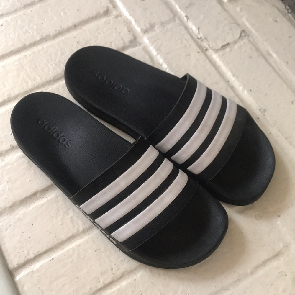 Adidas slipper
